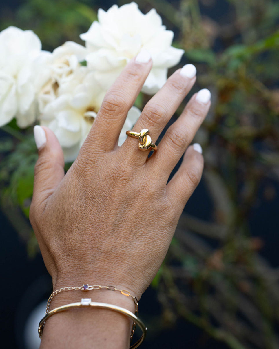 Nouer Solid Knot Ring
