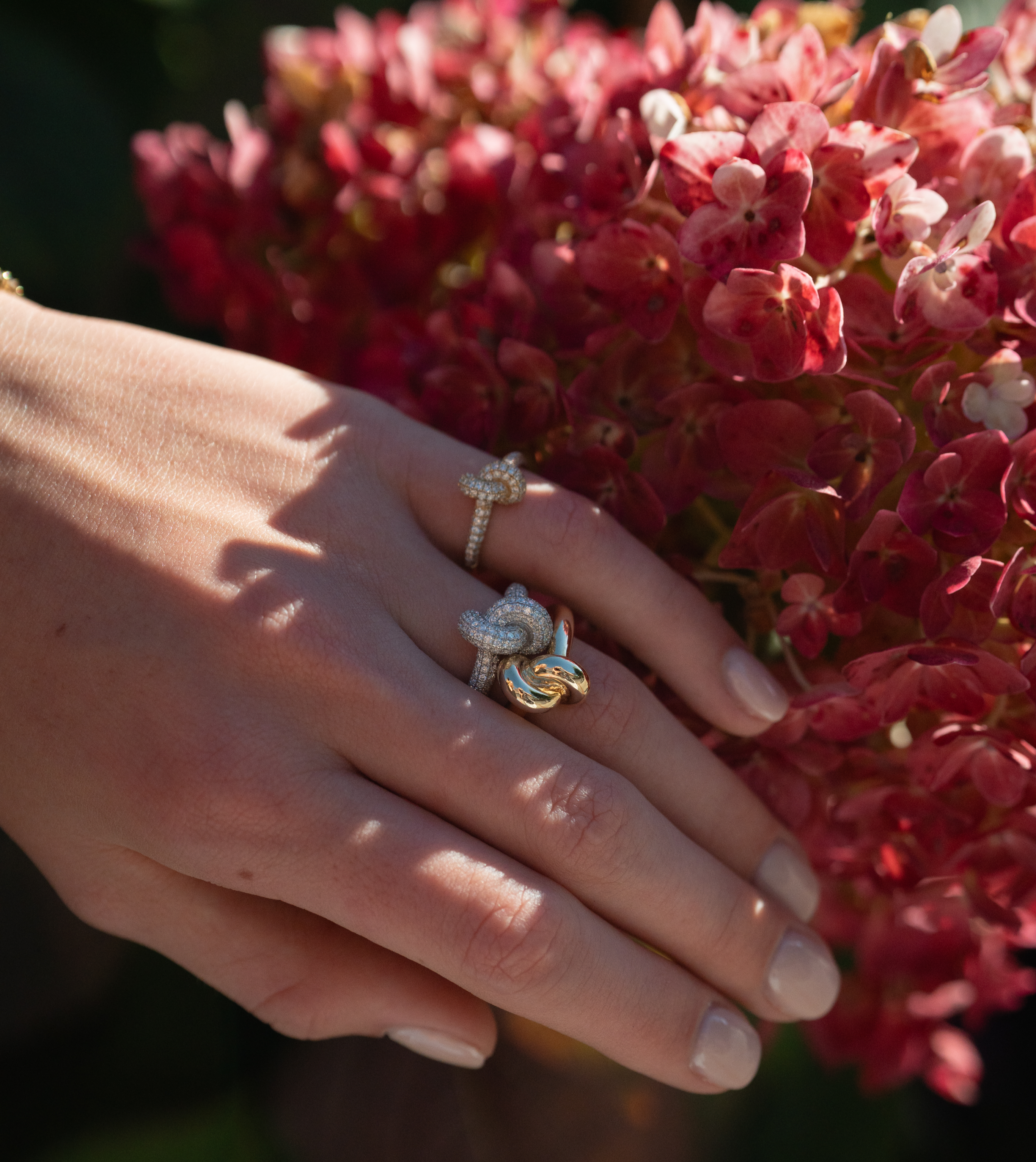 Nouer Solid Knot Ring