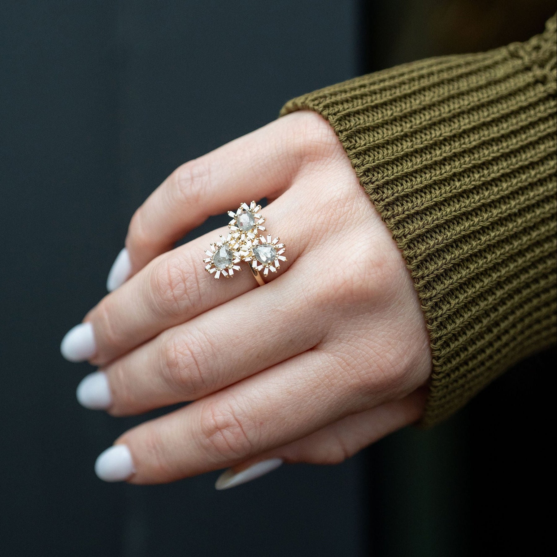 Hera Ring