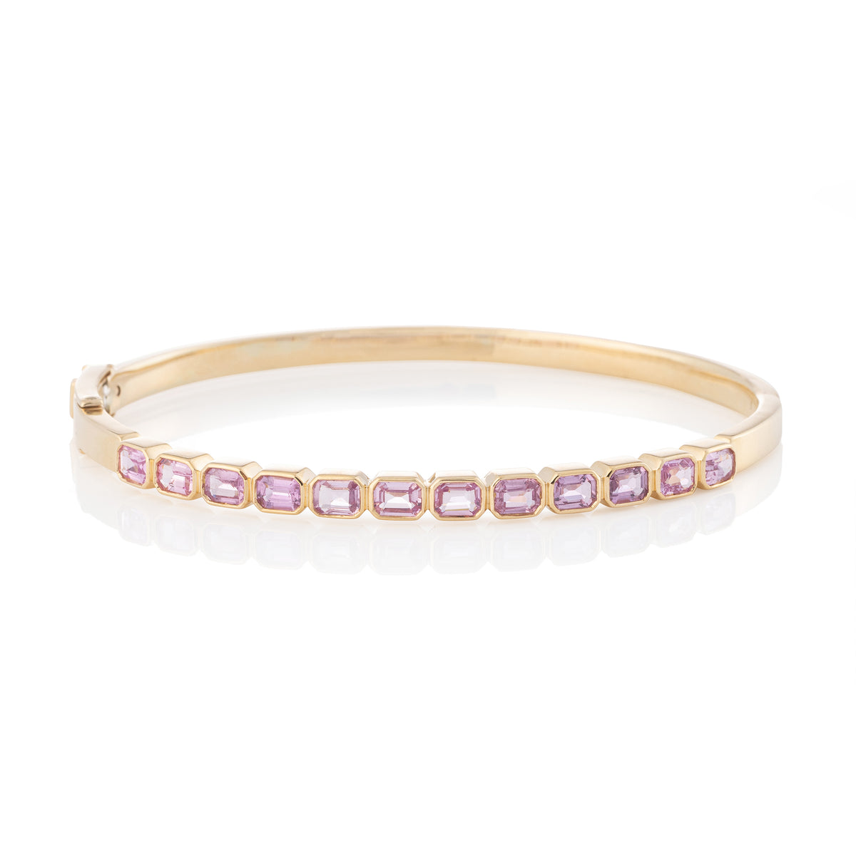 Noémie East West Asscher Cut Sapphire Bangle